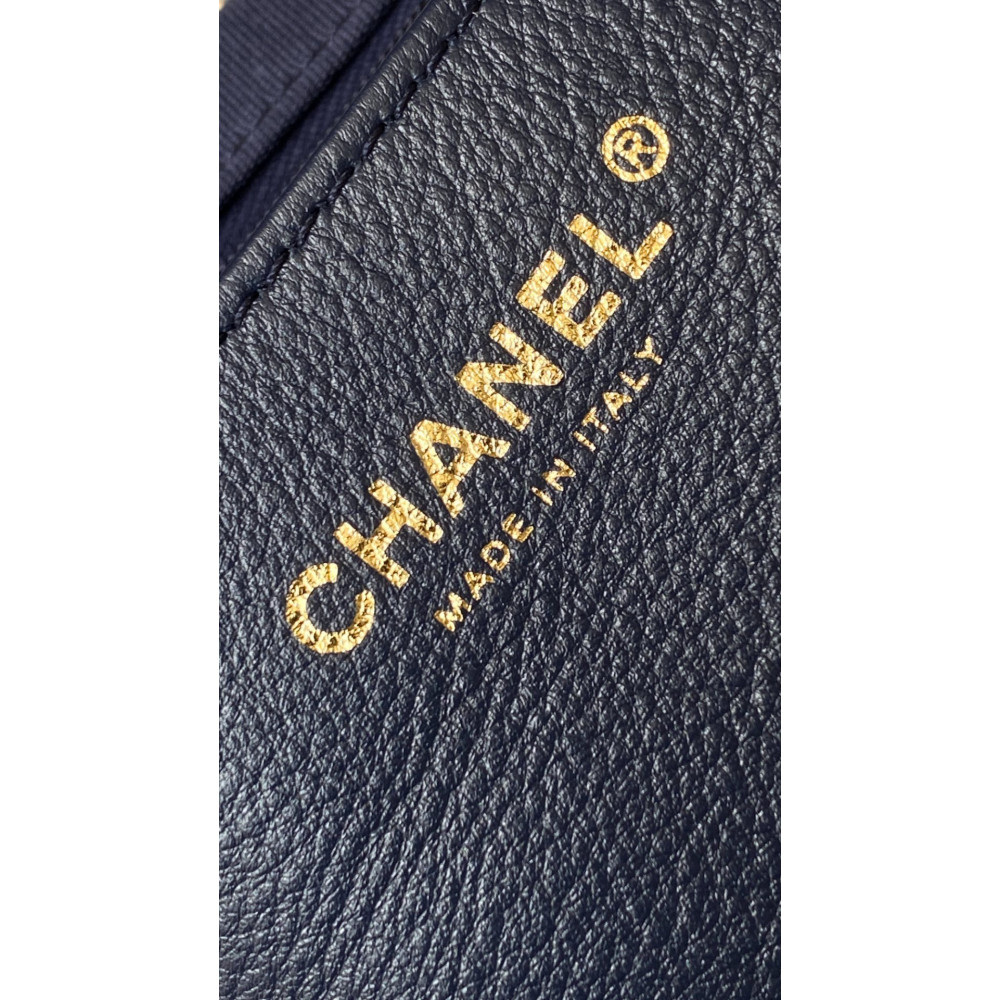 Chanel 25C Large HOBO Hippie Bag Chanel 25C Large HOBO Hippie Bag