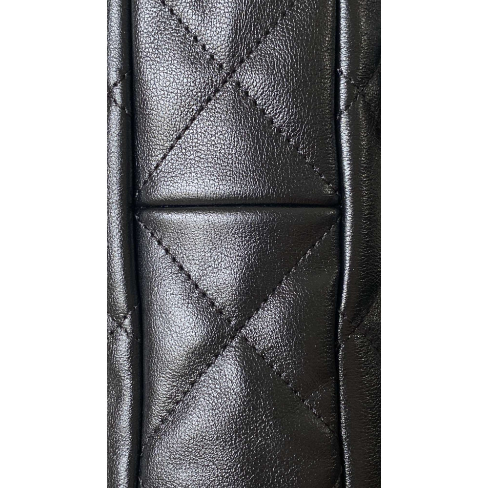 Chanel 24P lambskin Hippie Hobo underarm bag! 