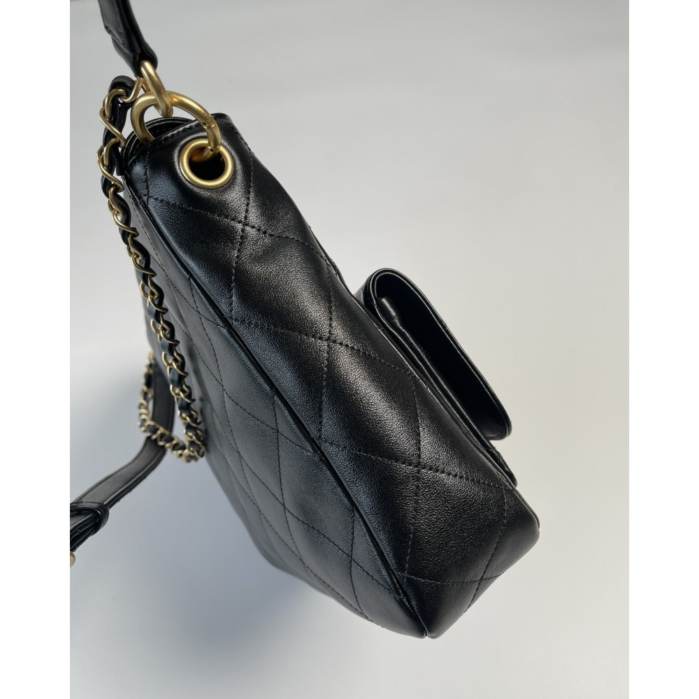 Chanel 24P lambskin Hippie Hobo underarm bag! Chanel 24P lambskin Hippie Hobo underarm bag!