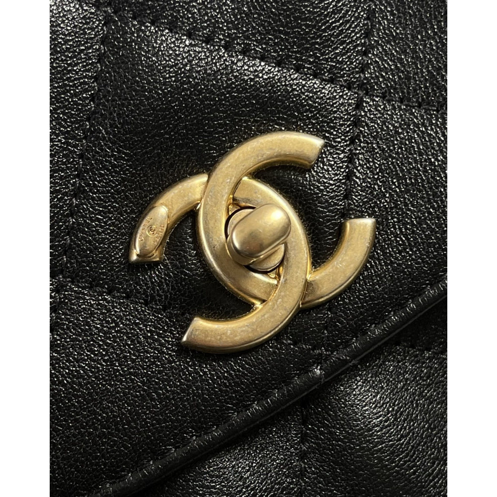 Chanel 24P lambskin Hippie Hobo underarm bag! Chanel 24P lambskin Hippie Hobo underarm bag!