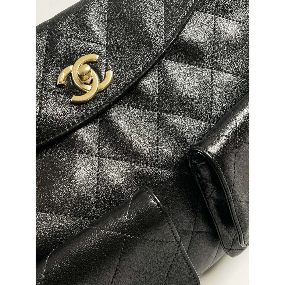 Chanel 24P lambskin Hippie Hobo underarm bag! Chanel 24P lambskin Hippie Hobo underarm bag!