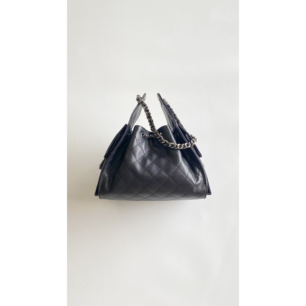Chanel Small 25Bag – Small Size in Black Chanel Small 25Bag – Small Size in Black