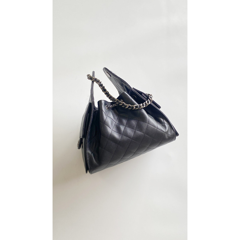 Chanel Small 25Bag – Small Size in Black Chanel Small 25Bag – Small Size in Black