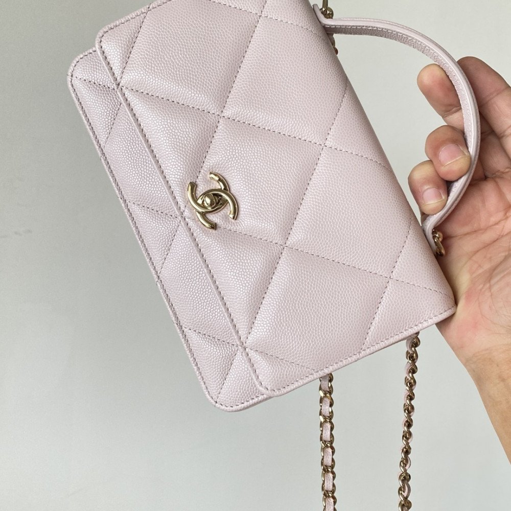 ✨ Chanel 25K WOC Handle Bag |