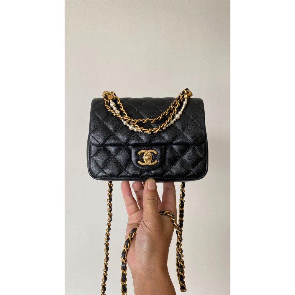 Chanel 24P NEW Pearl Chain Square Boy Bag