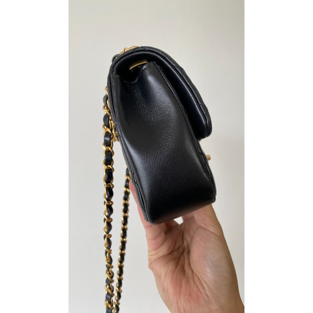 Chanel 24P NEW Pearl Chain Square Boy Bag