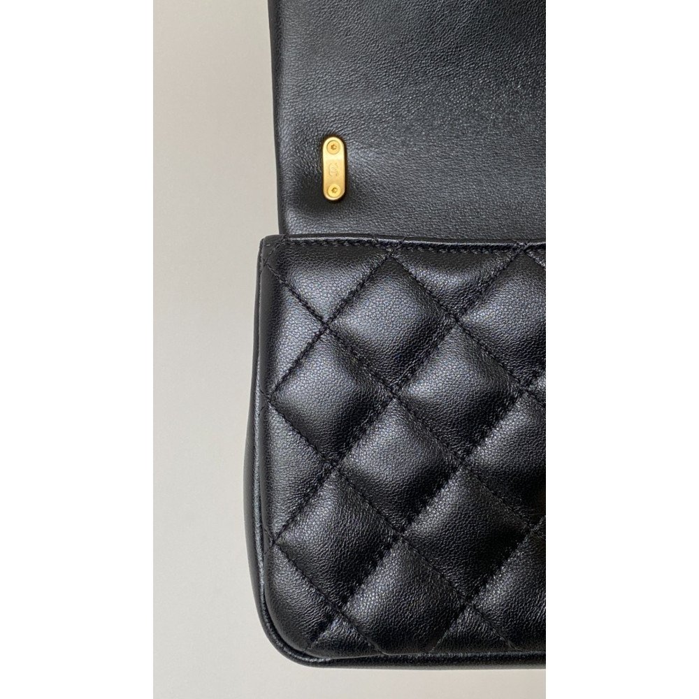 Chanel 24P NEW Pearl Chain Square Boy Bag