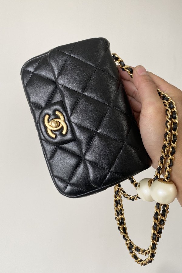 Chanel 24S New Arrival: "Square Plump Mini"