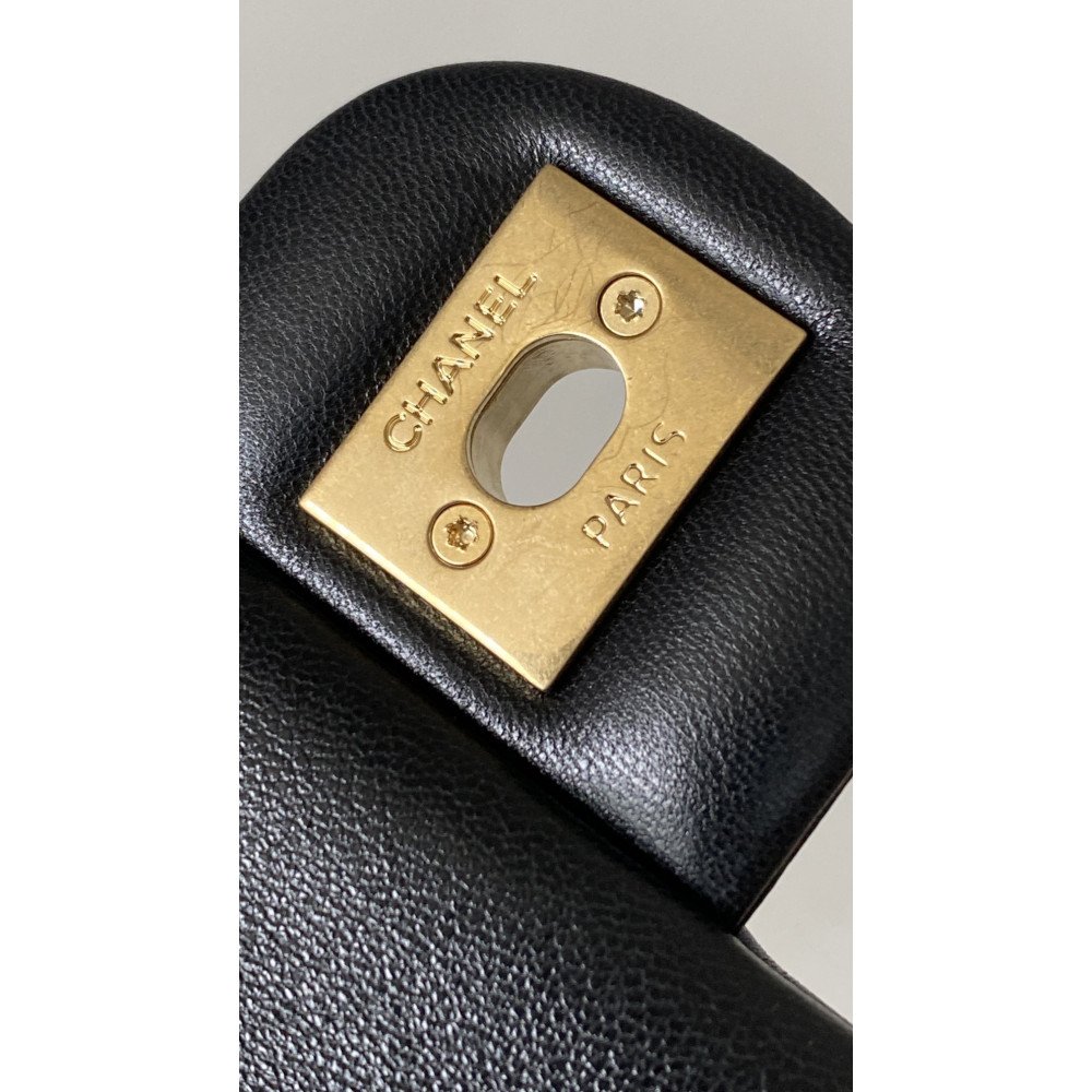 Chanel 24SS new arrival with double pearls! 