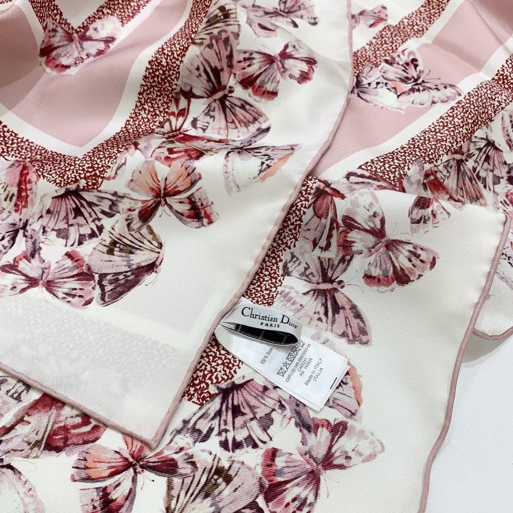 Dior 100% Mulberry Silk 90cm Scarf! Dior 100% Mulberry Silk 90cm Scarf!