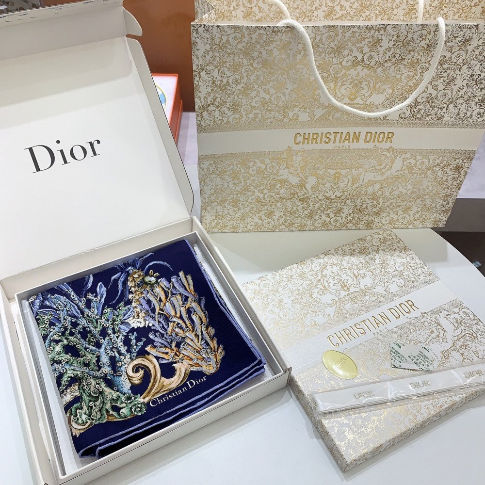 Dior 100% Mulberry Silk 90cm Scarf! Dior 100% Mulberry Silk 90cm Scarf!