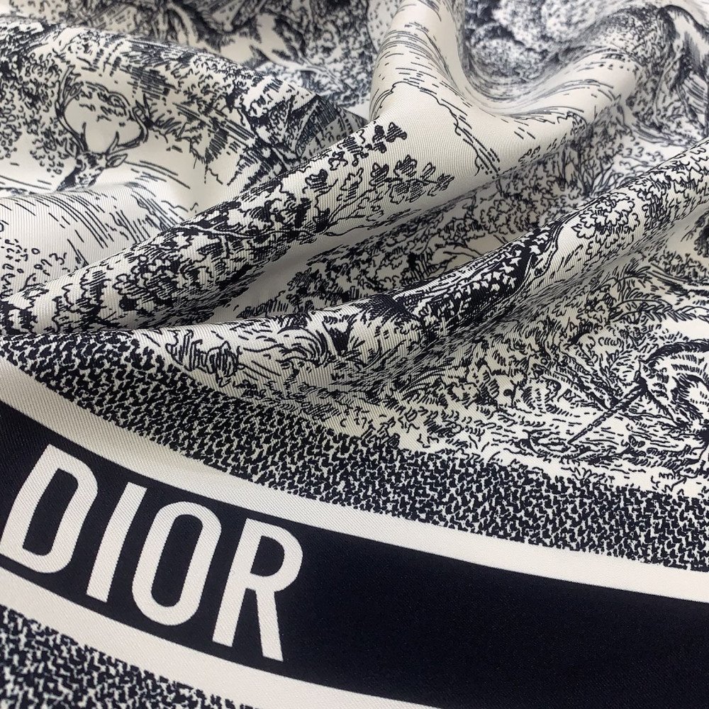 Dior 100% Mulberry Silk 90cm Scarf! Dior 100% Mulberry Silk 90cm Scarf!