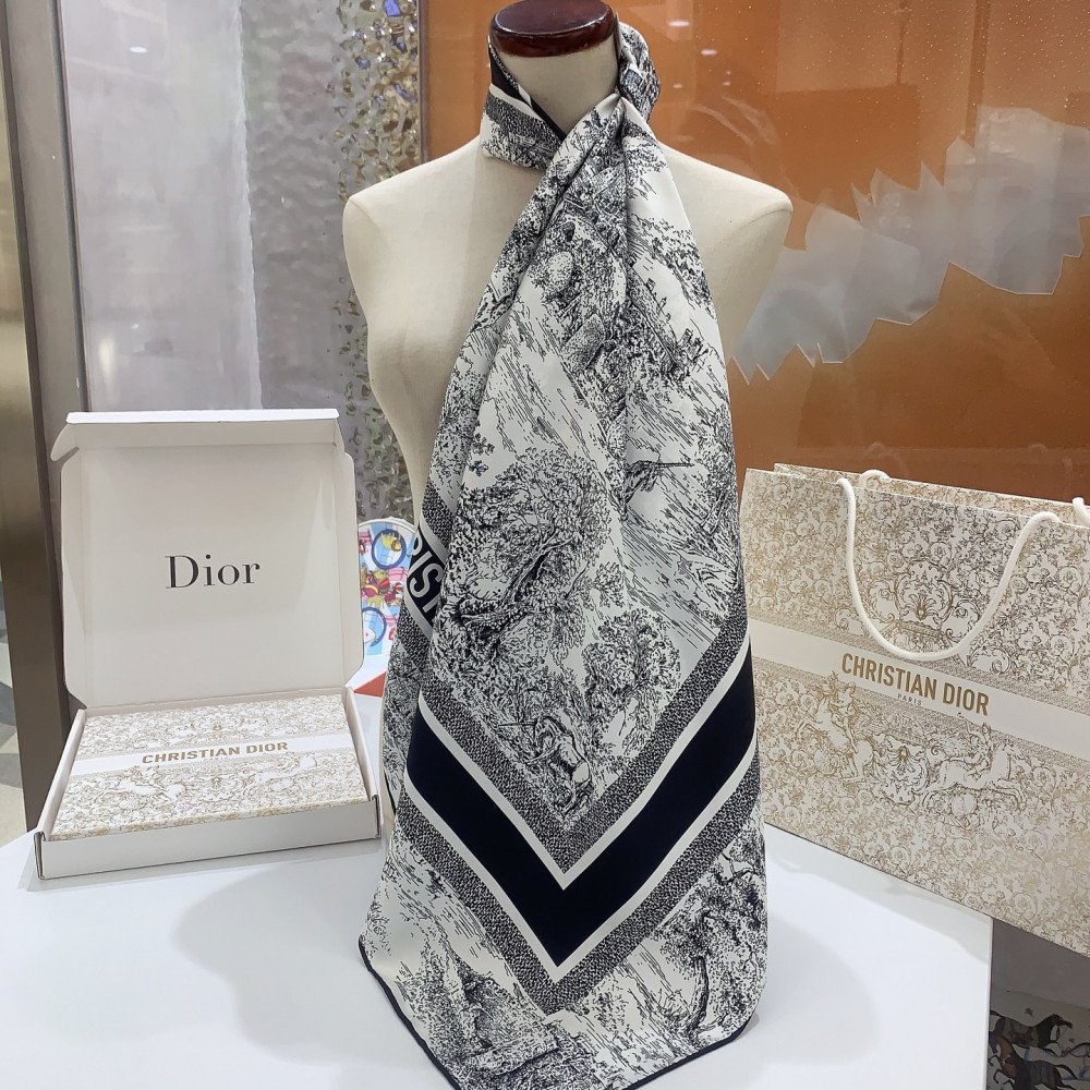 Dior 100% Mulberry Silk 90cm Scarf! Dior 100% Mulberry Silk 90cm Scarf!