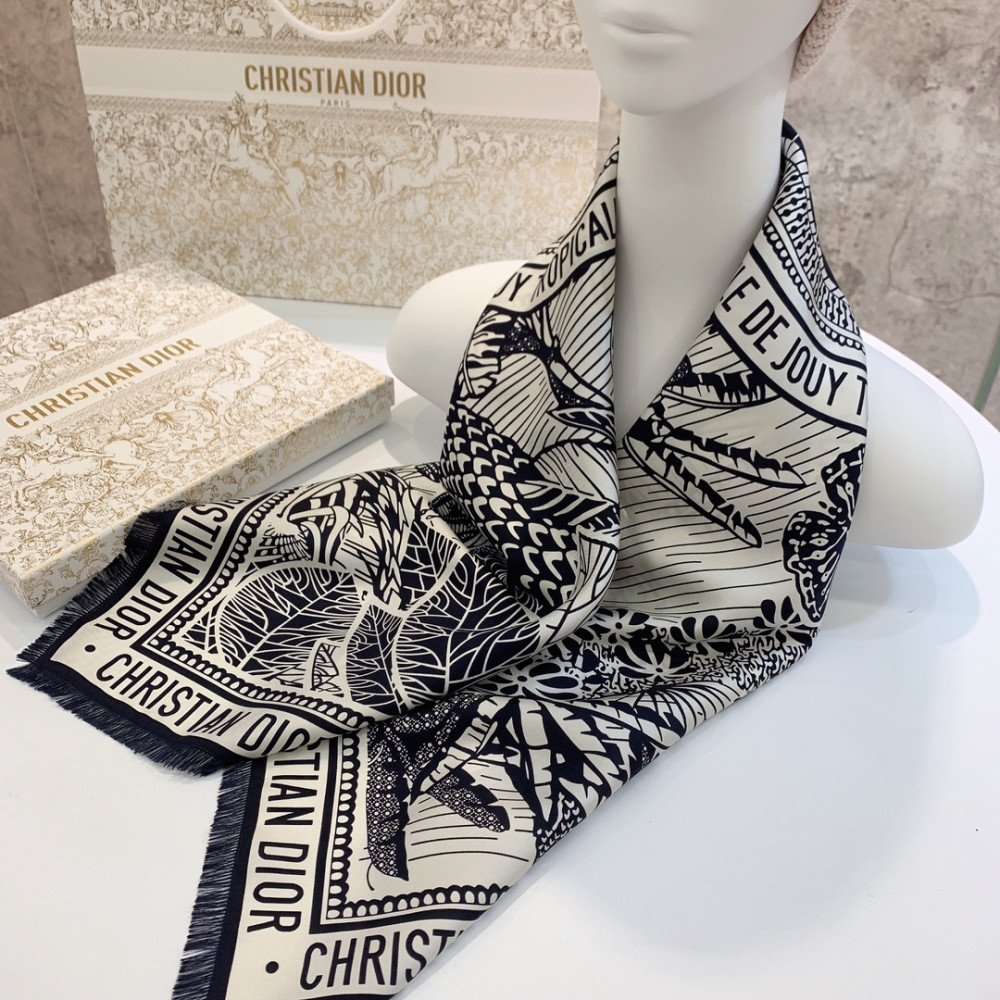 Dior 100% Mulberry Silk 90cm Scarf! Dior 100% Mulberry Silk 90cm Scarf!