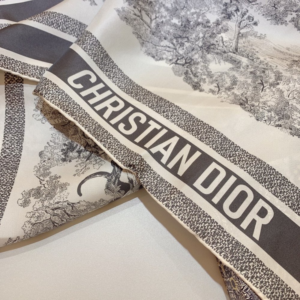 Dior 100% Mulberry Silk 90cm Scarf! Dior 100% Mulberry Silk 90cm Scarf!