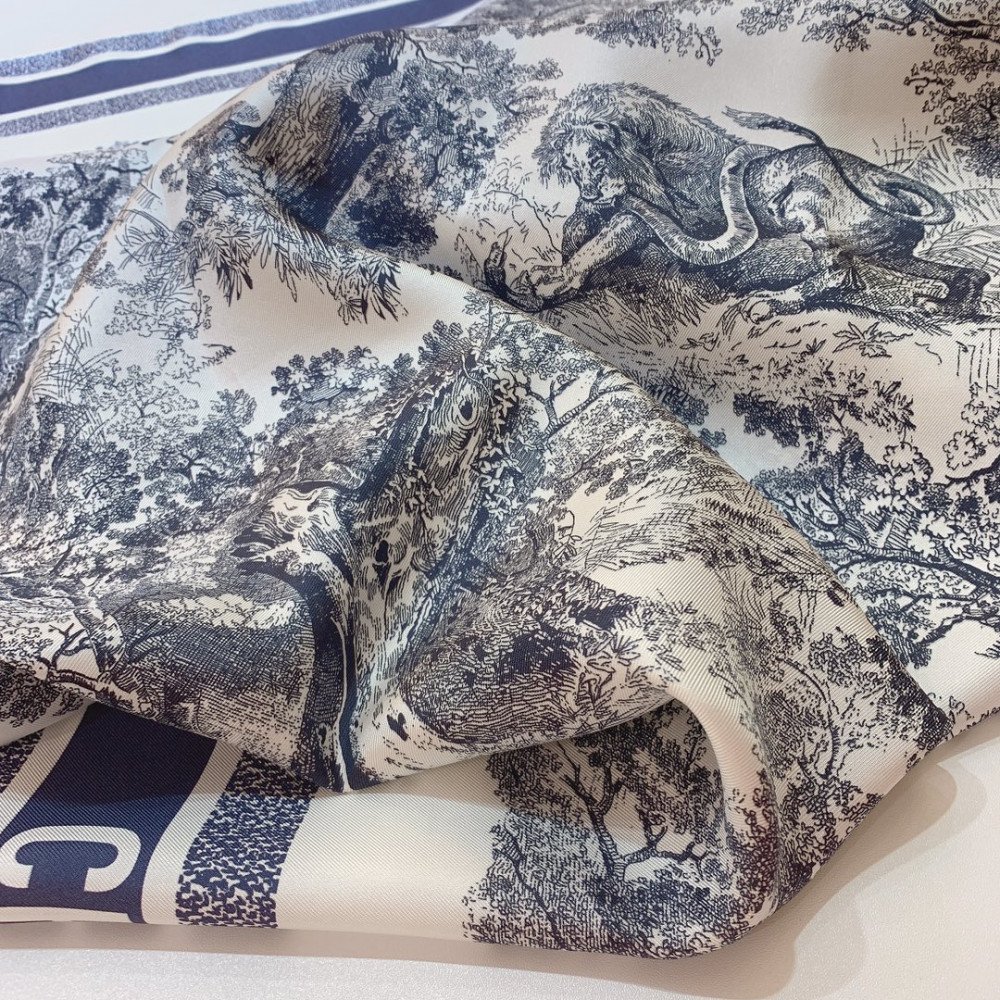 Dior 100% Mulberry Silk 90cm Scarf! Dior 100% Mulberry Silk 90cm Scarf!