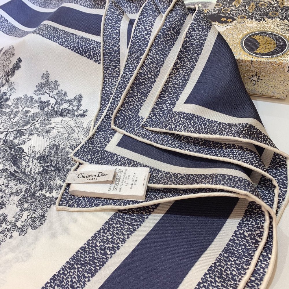 Dior 100% Mulberry Silk 90cm Scarf! Dior 100% Mulberry Silk 90cm Scarf!