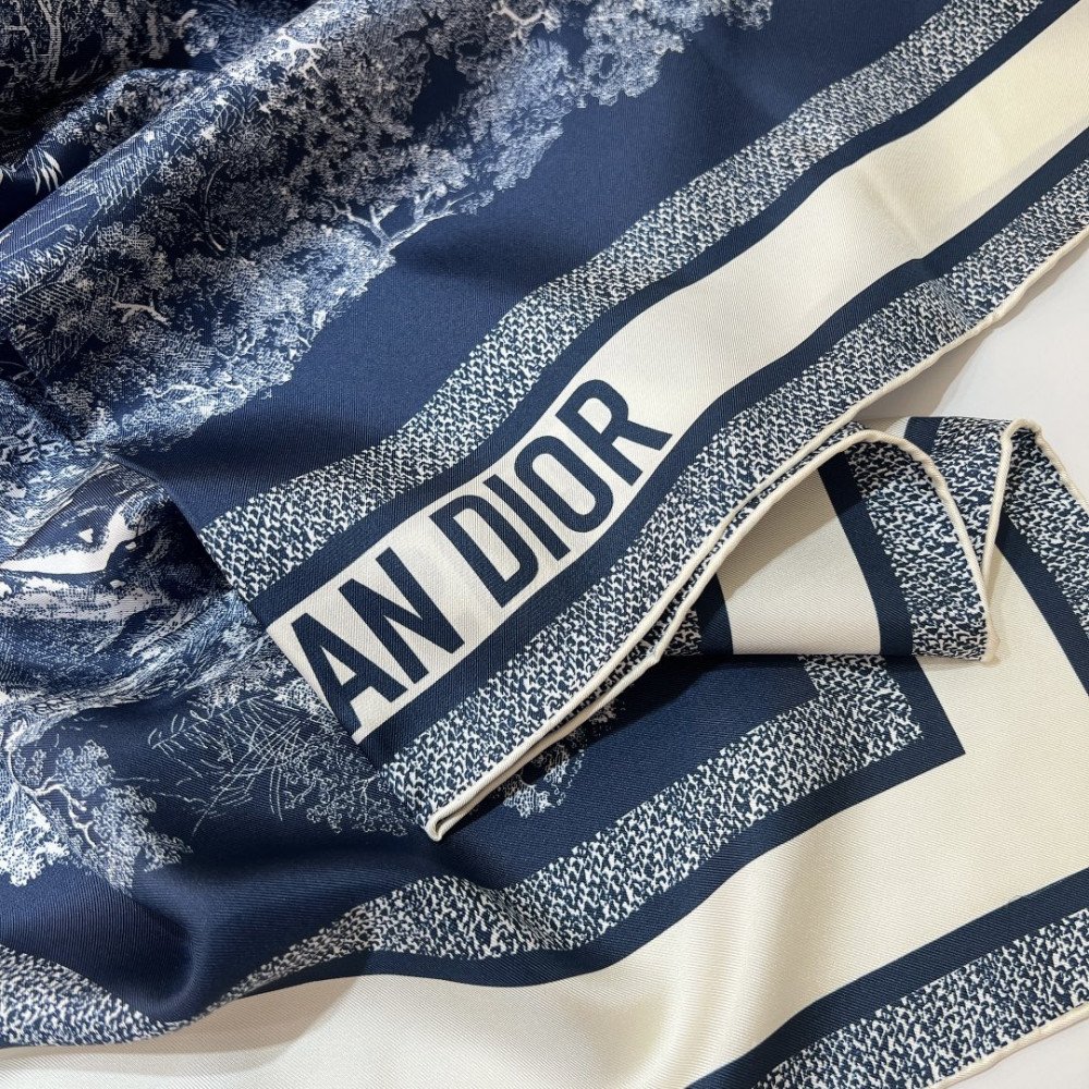 Dior 100% Mulberry Silk 90cm Scarf! Dior 100% Mulberry Silk 90cm Scarf!