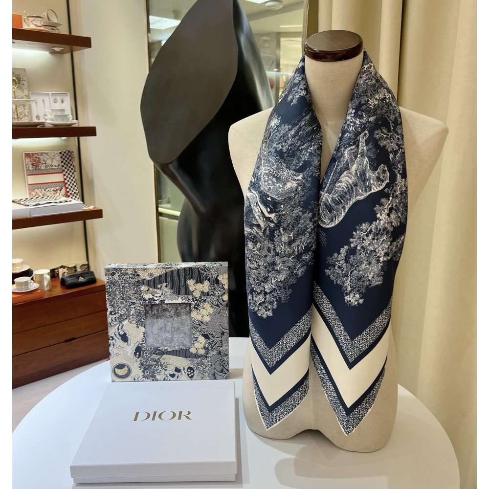 Dior 100% Mulberry Silk 90cm Scarf! Dior 100% Mulberry Silk 90cm Scarf!