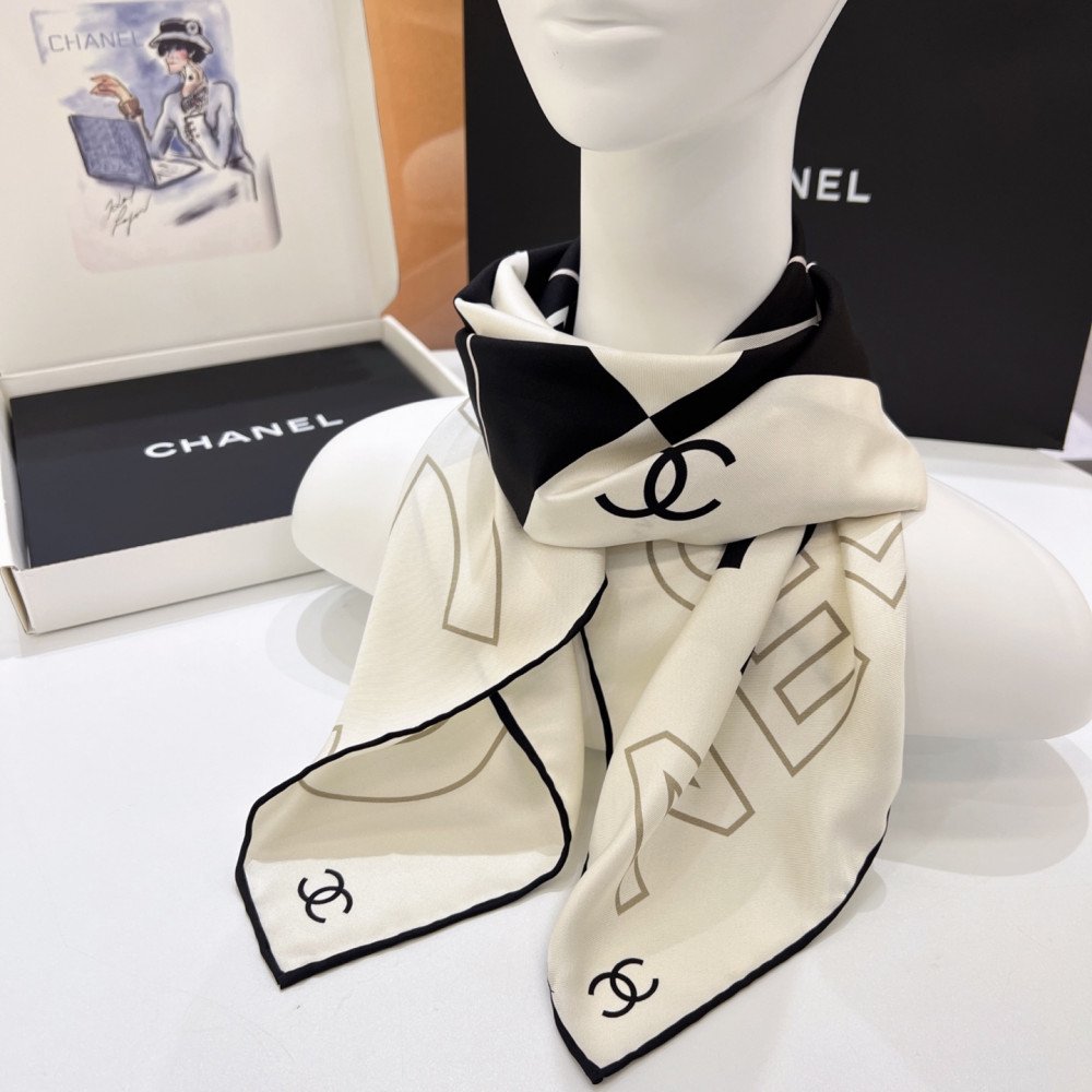 Chanel 100% silk 90cm square scarf!  