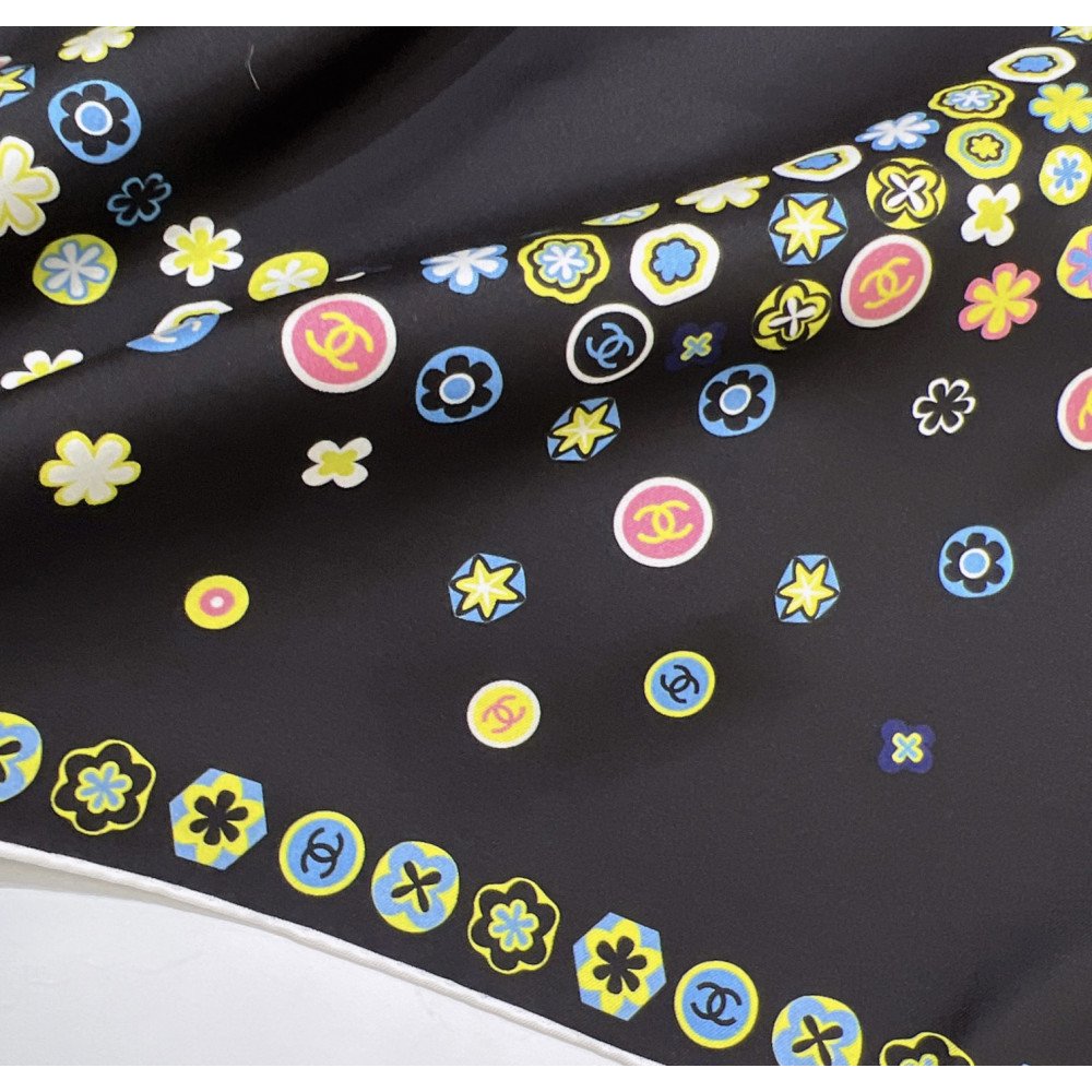 Chanel 100% silk 90cm square scarf! Chanel 100% silk 90cm square scarf!