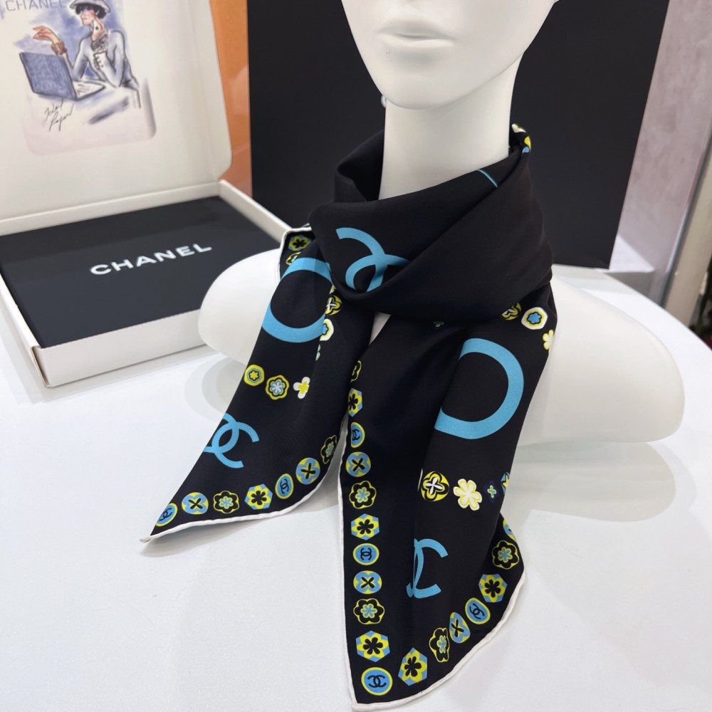 Chanel 100% silk 90cm square scarf! Chanel 100% silk 90cm square scarf!