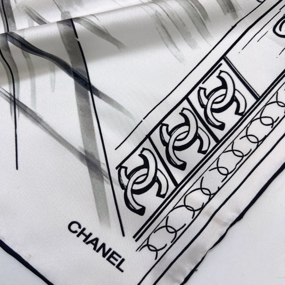 Chanel 100% silk 90cm square scarf!  