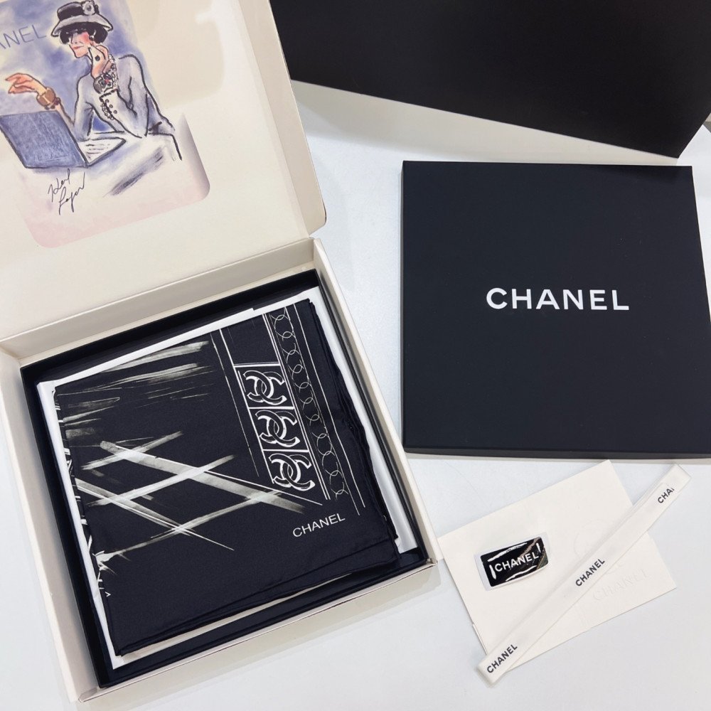 Chanel 100% silk 90cm square scarf!  