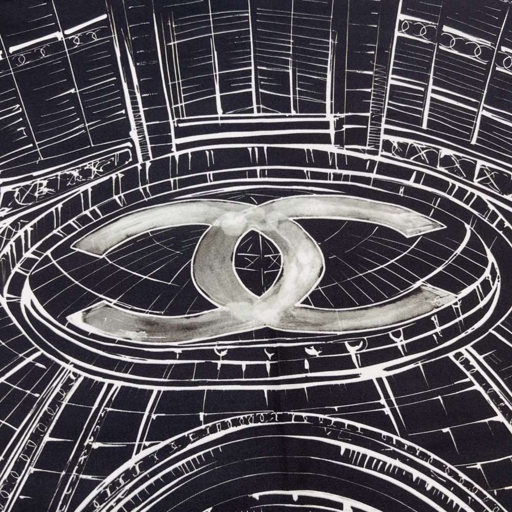 Chanel 100% silk 90cm square scarf!  