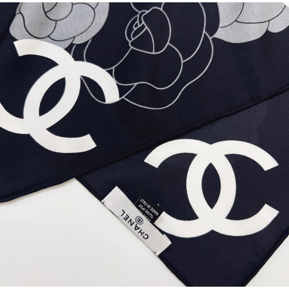 Chanel 100% silk 90cm square scarf!  