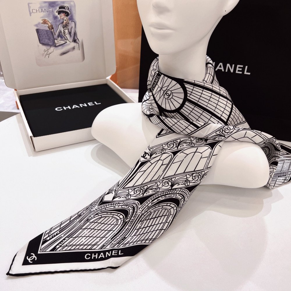 Chanel 100% silk 90cm square scarf!  