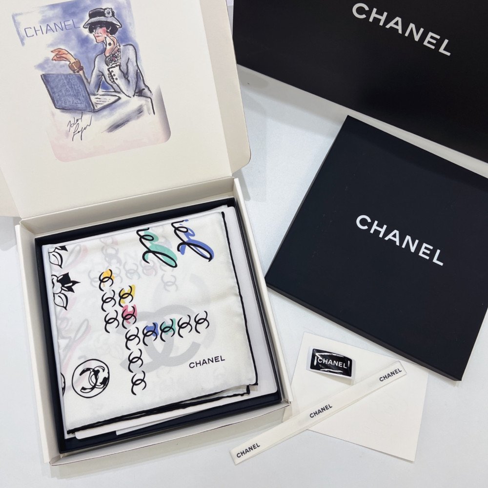 Chanel 100% silk 90cm square scarf!  
