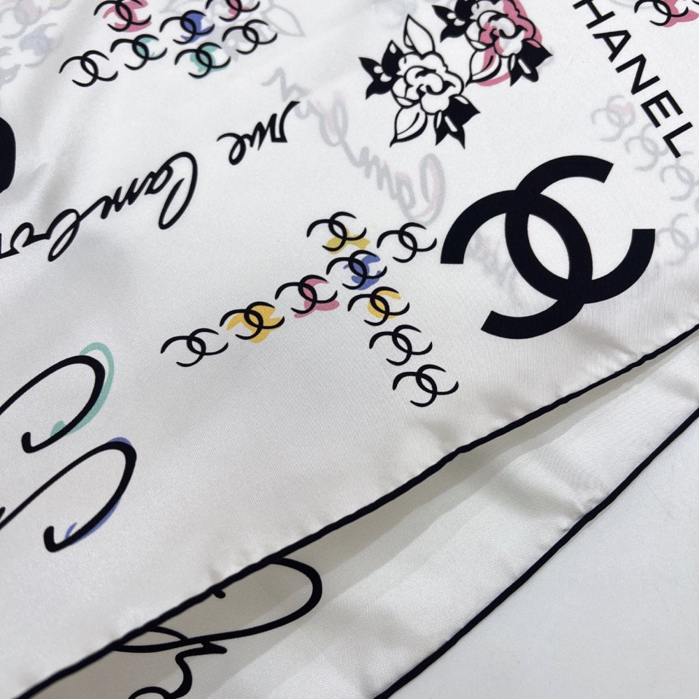 Chanel 100% silk 90cm square scarf!  
