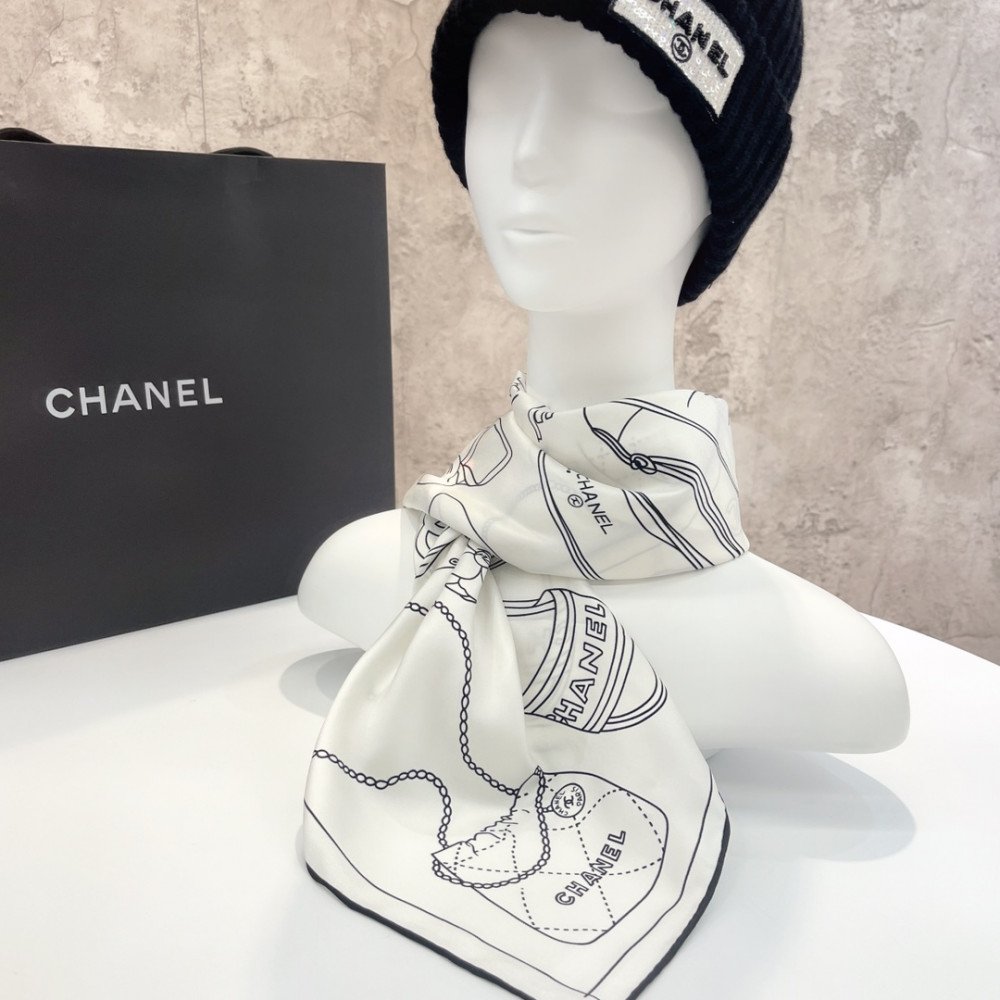 Chanel 100% silk 90cm square scarf! Chanel 100% silk 90cm square scarf!