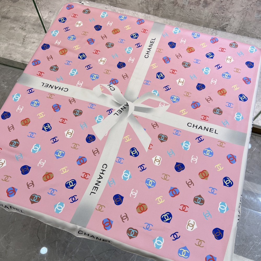 Chanel 100% silk 90cm square scarf! Chanel 100% silk 90cm square scarf!