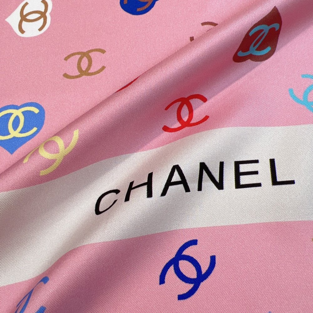 Chanel 100% silk 90cm square scarf! Chanel 100% silk 90cm square scarf!