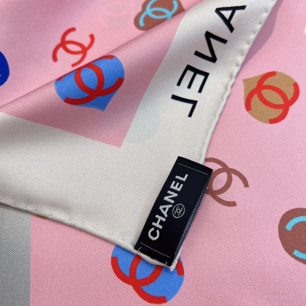 Chanel 100% silk 90cm square scarf! Chanel 100% silk 90cm square scarf!