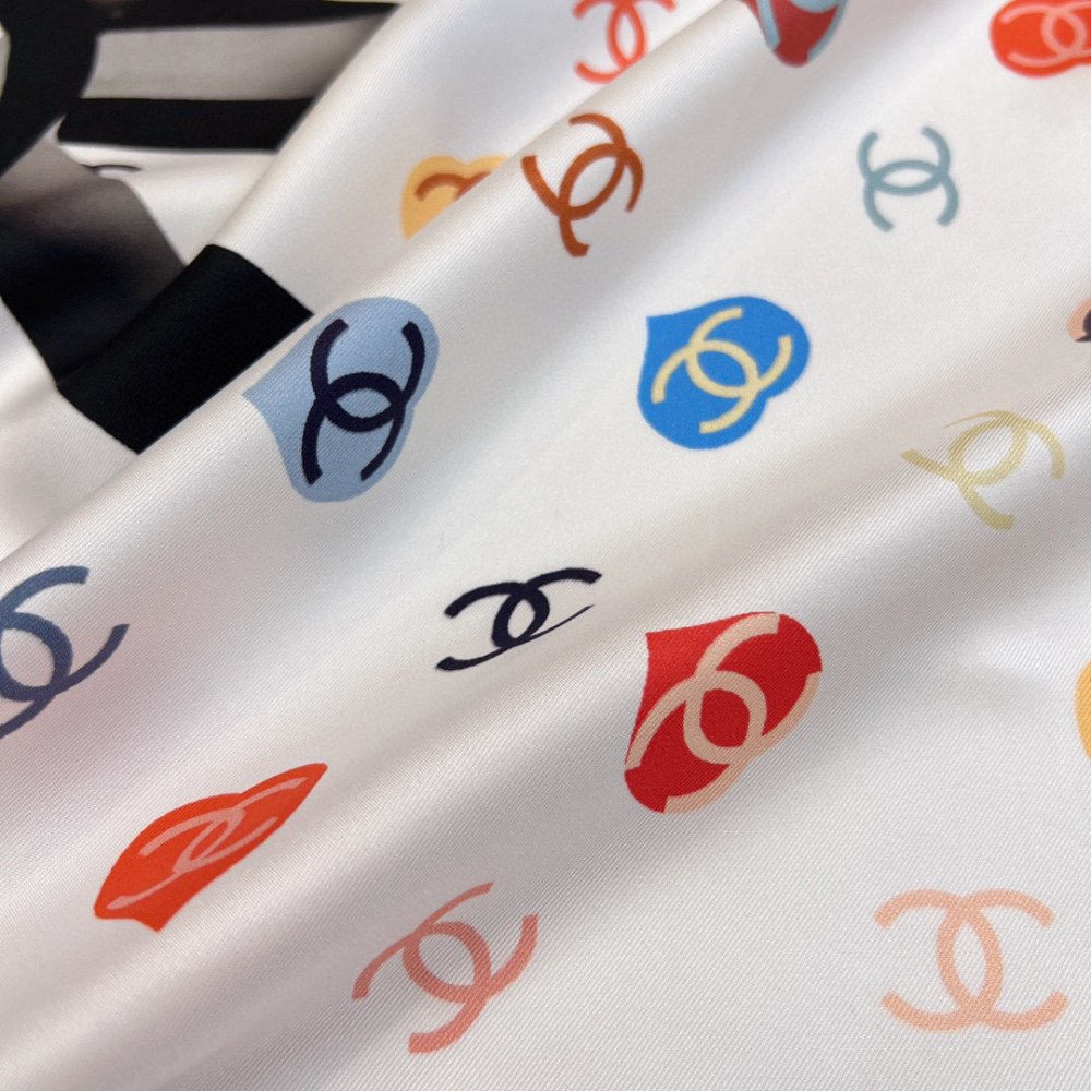 Chanel 100% silk 90cm square scarf!  