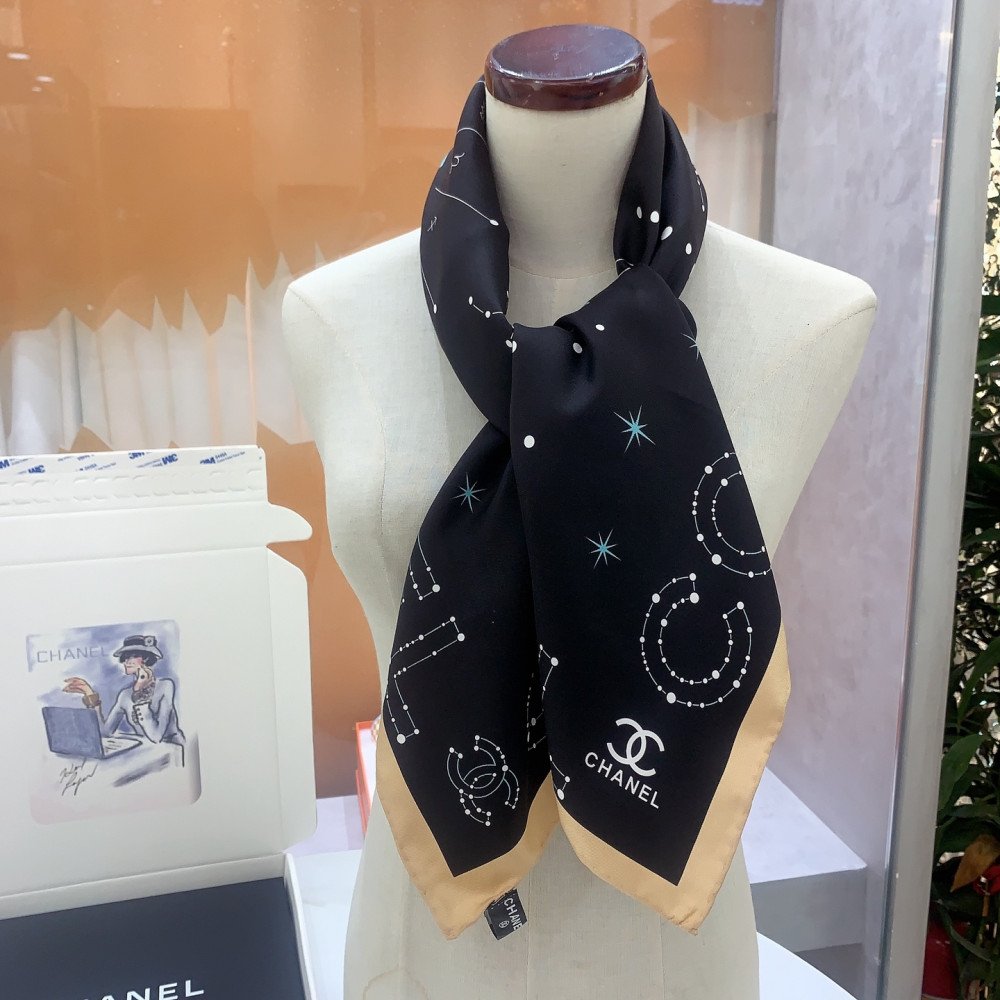 Chanel 100% silk 90cm square scarf!  