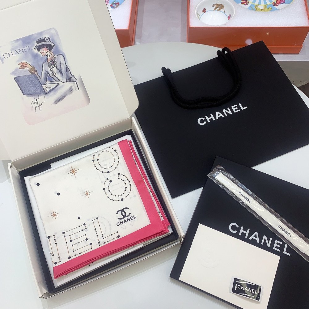 Chanel 100% silk 90cm square scarf!  