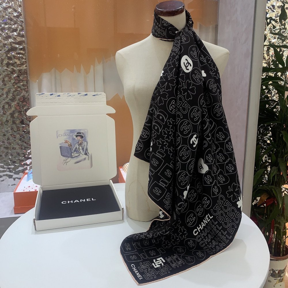 Chanel 100% silk 90cm square scarf! Chanel 100% silk 90cm square scarf!