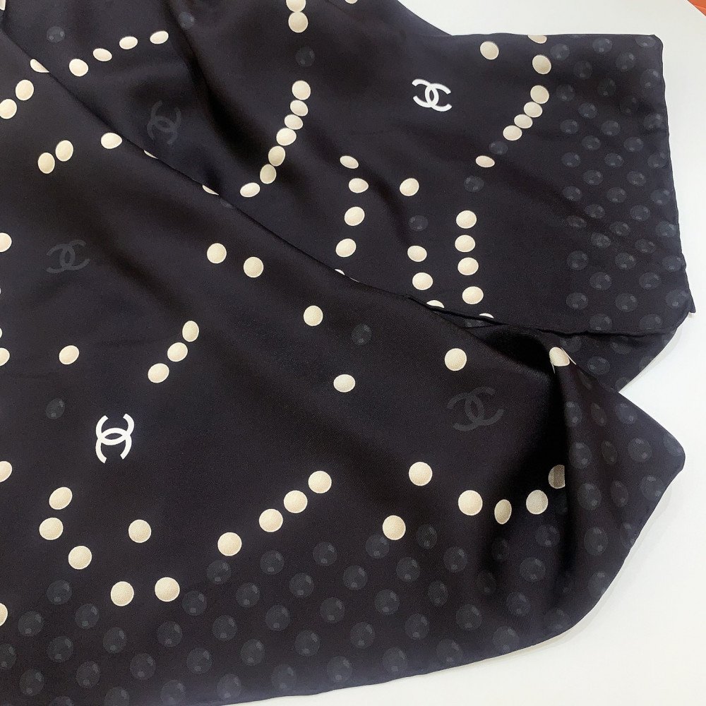 Chanel 100% silk 90cm square scarf!  