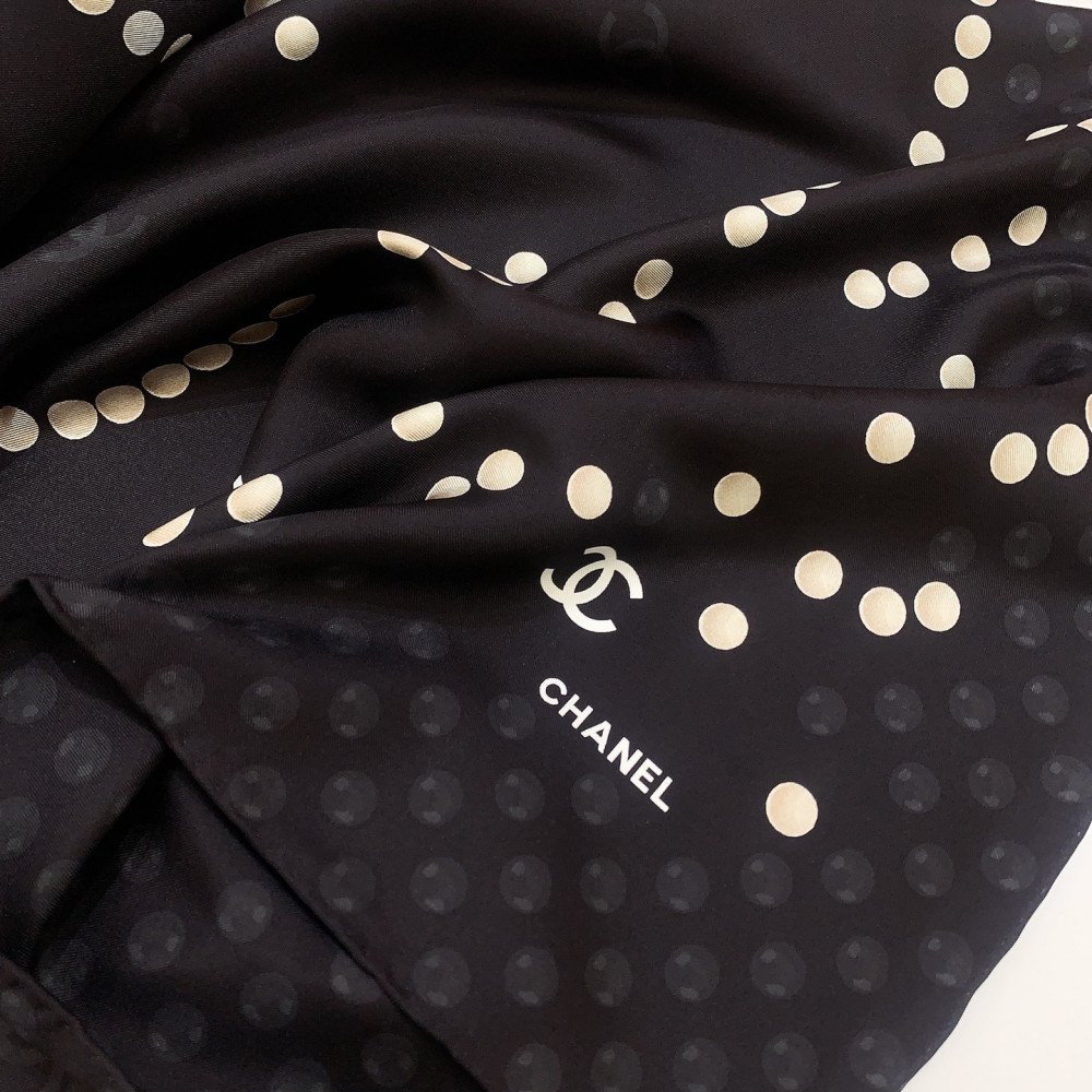 Chanel 100% silk 90cm square scarf!  