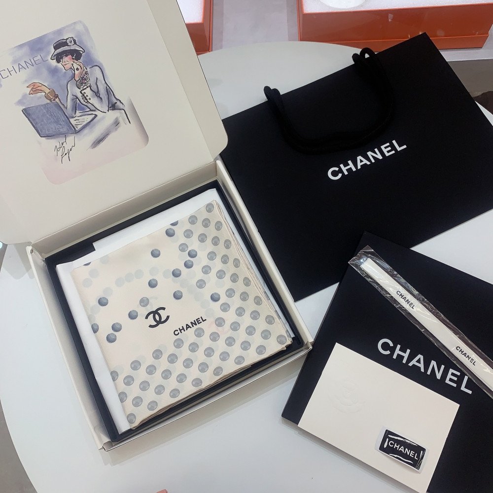 Chanel 100% silk 90cm square scarf!  