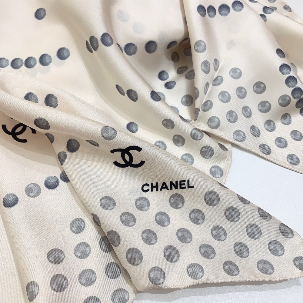 Chanel 100% silk 90cm square scarf!  
