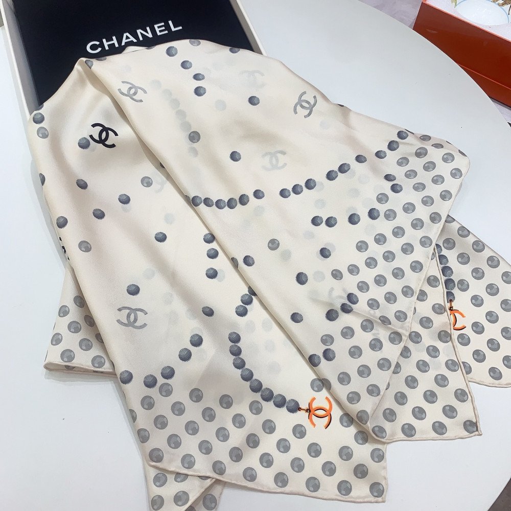 Chanel 100% silk 90cm square scarf!  