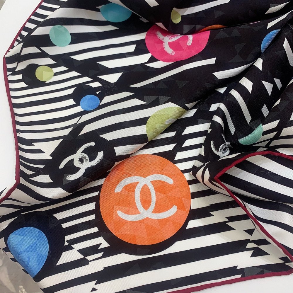 Chanel 100% silk 90cm square scarf!  