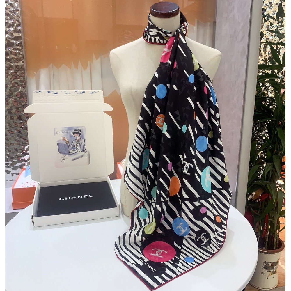 Chanel 100% silk 90cm square scarf!  