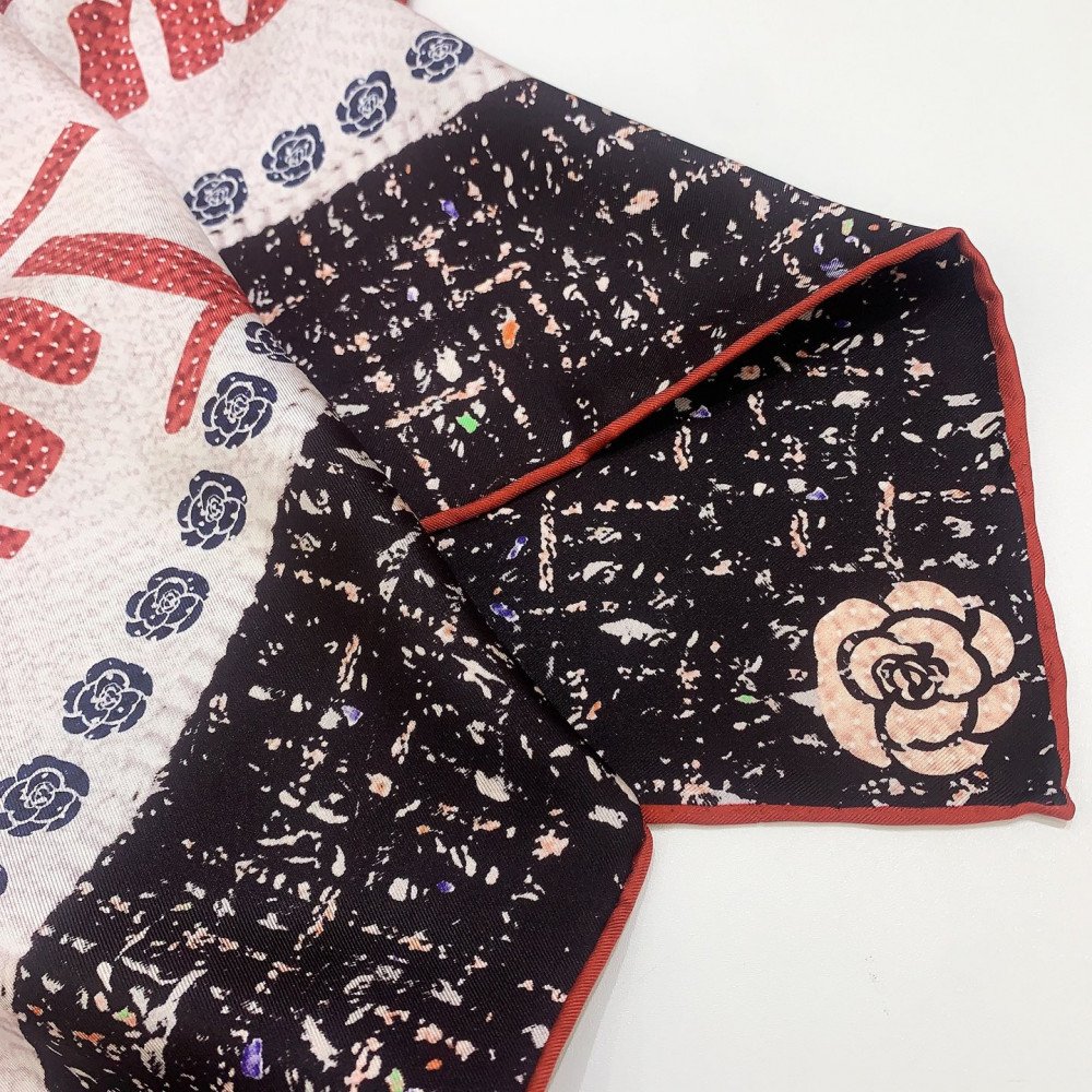 Chanel 100% silk 90cm square scarf!  