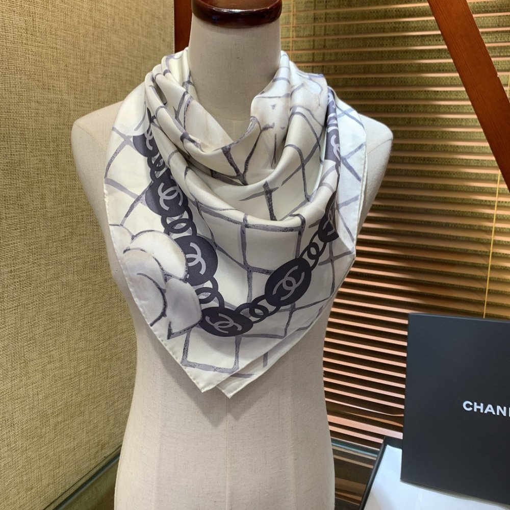 Chanel 100% silk 90cm square scarf!  